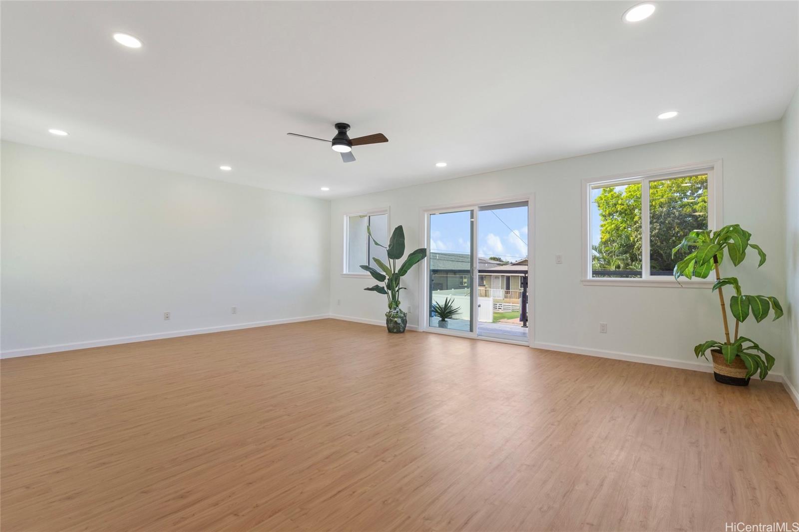 87-102 Kulaaupuni Street  Unit 1