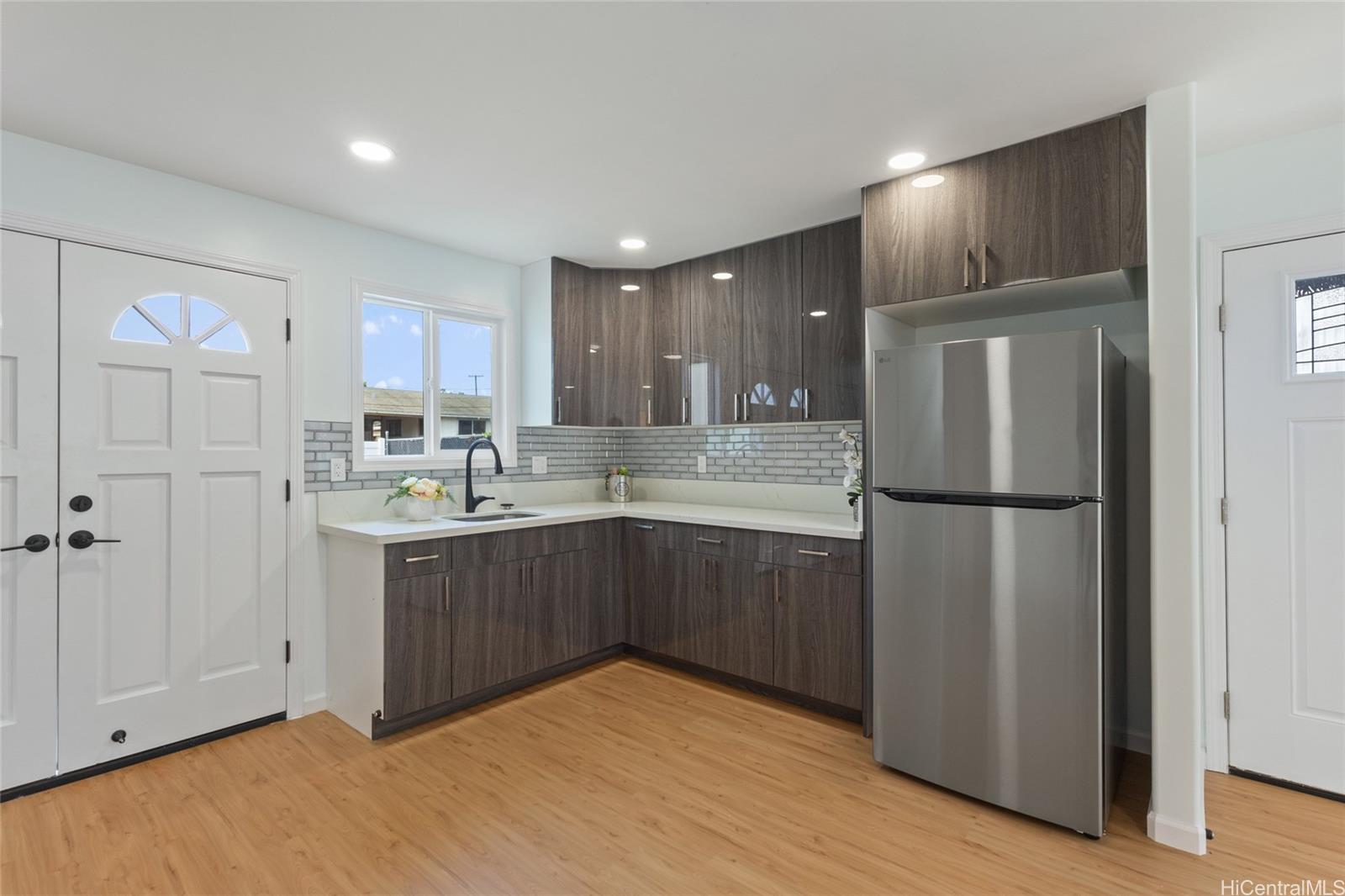 87-102 Kulaaupuni Street  Unit 1