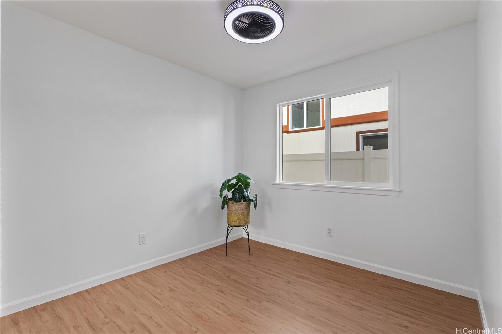 87-102 Kulaaupuni Street  Unit 2