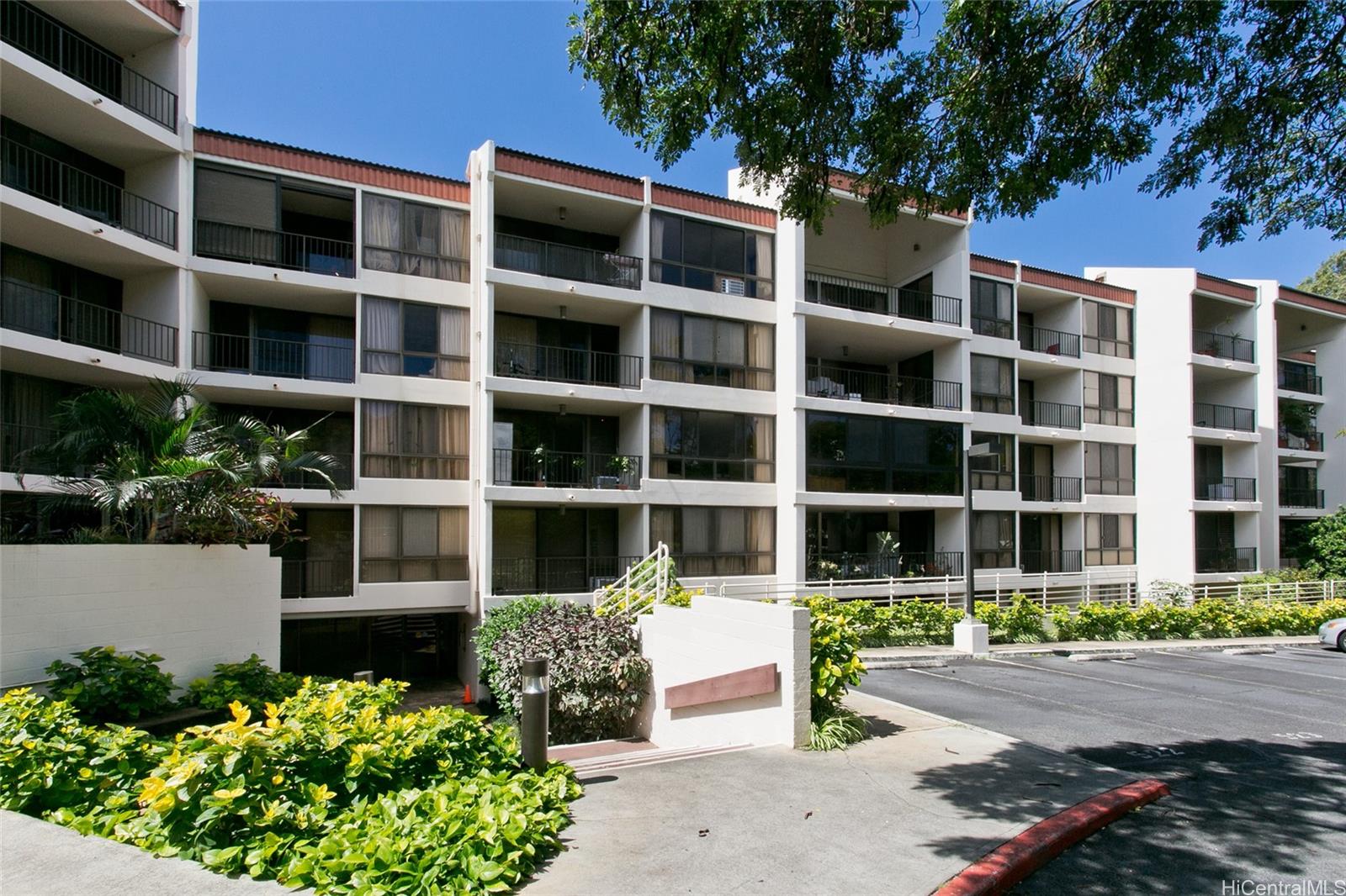 3138 Waialae Avenue 330