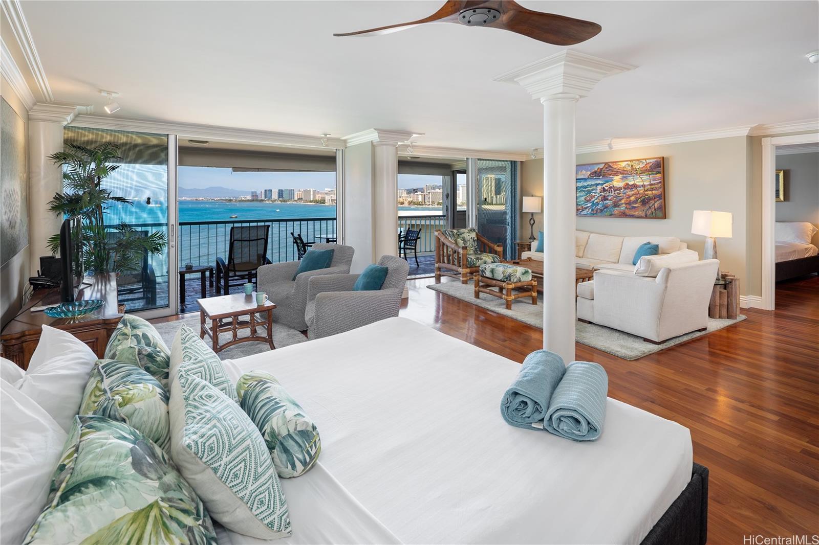 2877 Kalakaua Avenue  Unit 1107