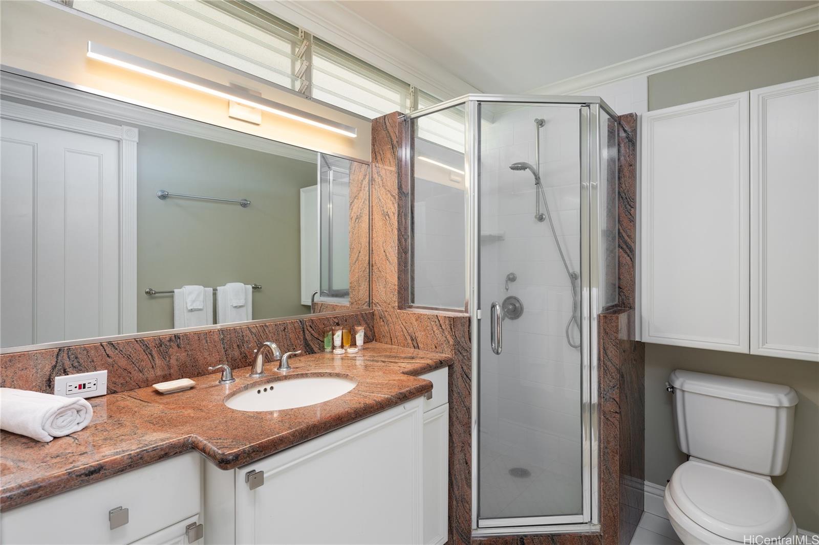2877 Kalakaua Avenue  Unit 1107