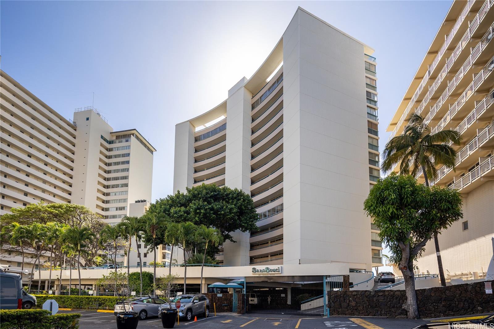 2877 Kalakaua Avenue  Unit 1107