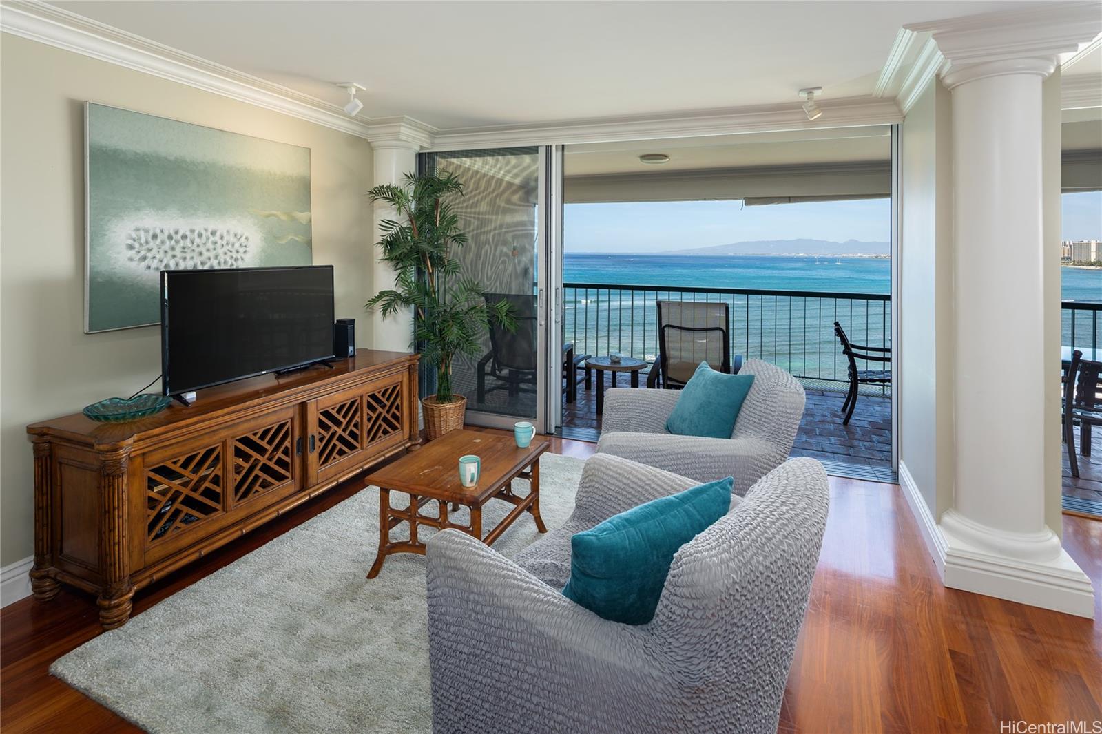 2877 Kalakaua Avenue  Unit 1107