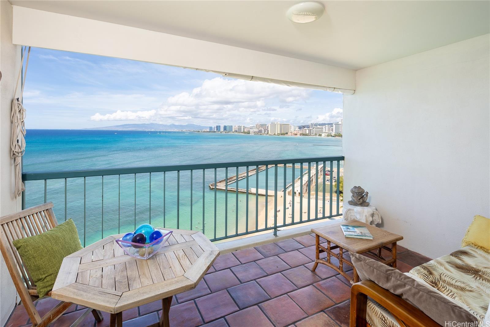 2877 Kalakaua Avenue 1106