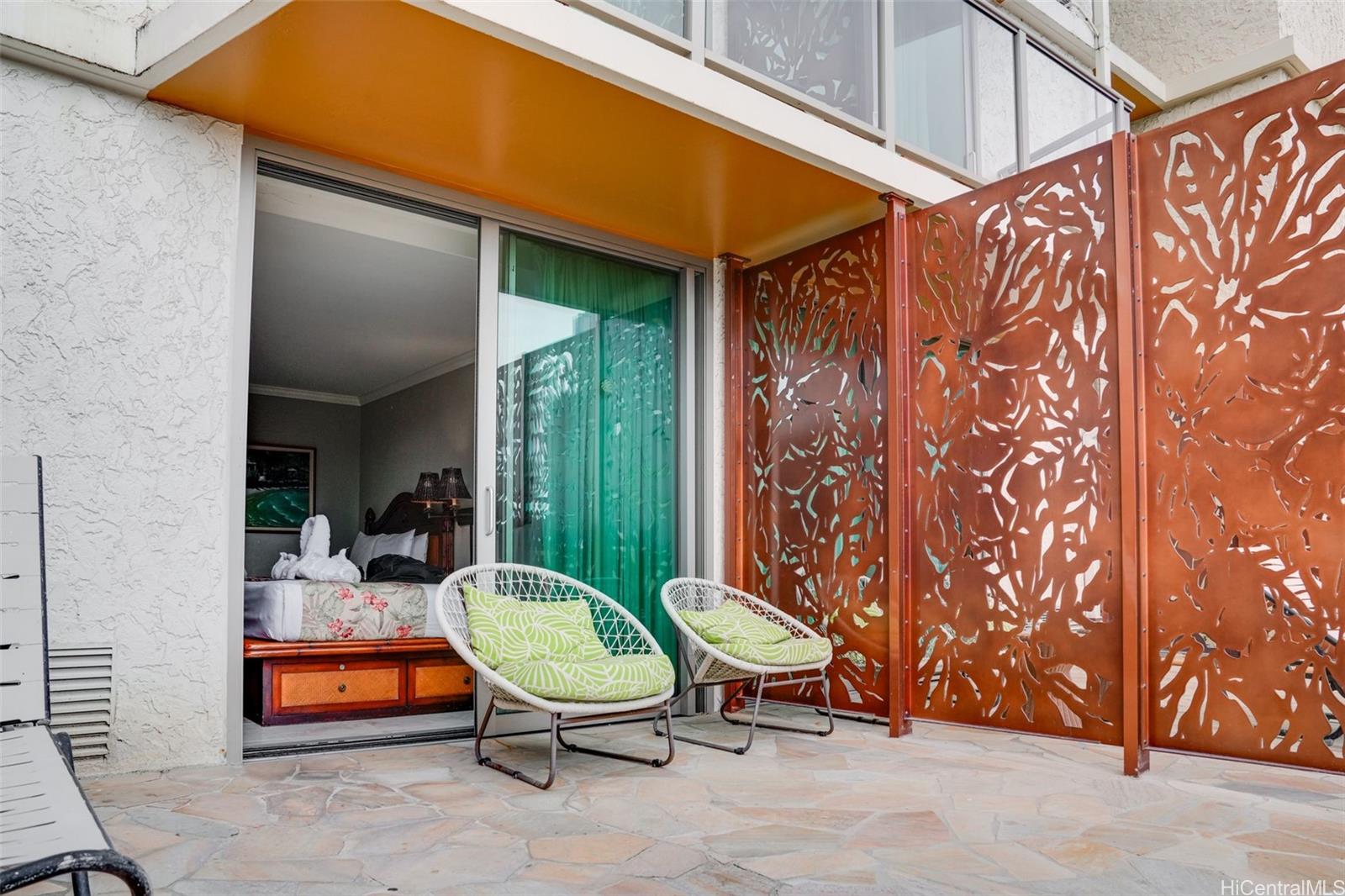 2045 Kalakaua Avenue  Unit 114
