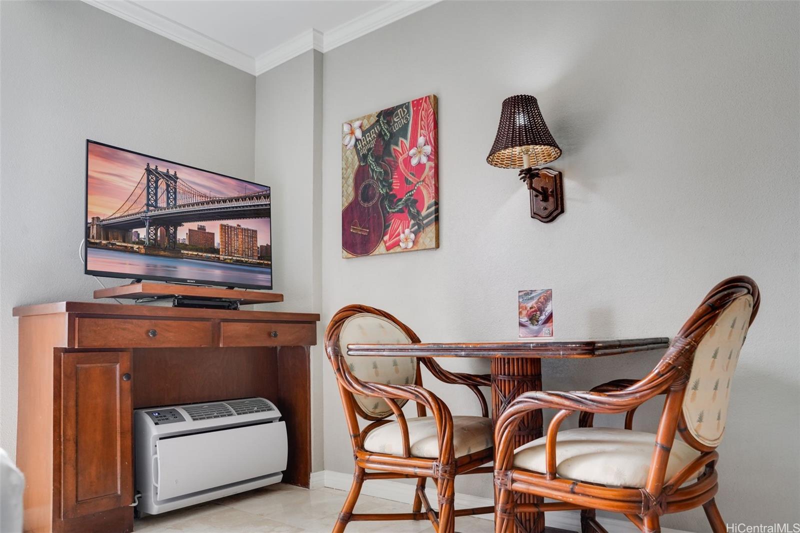 2045 Kalakaua Avenue  Unit 114