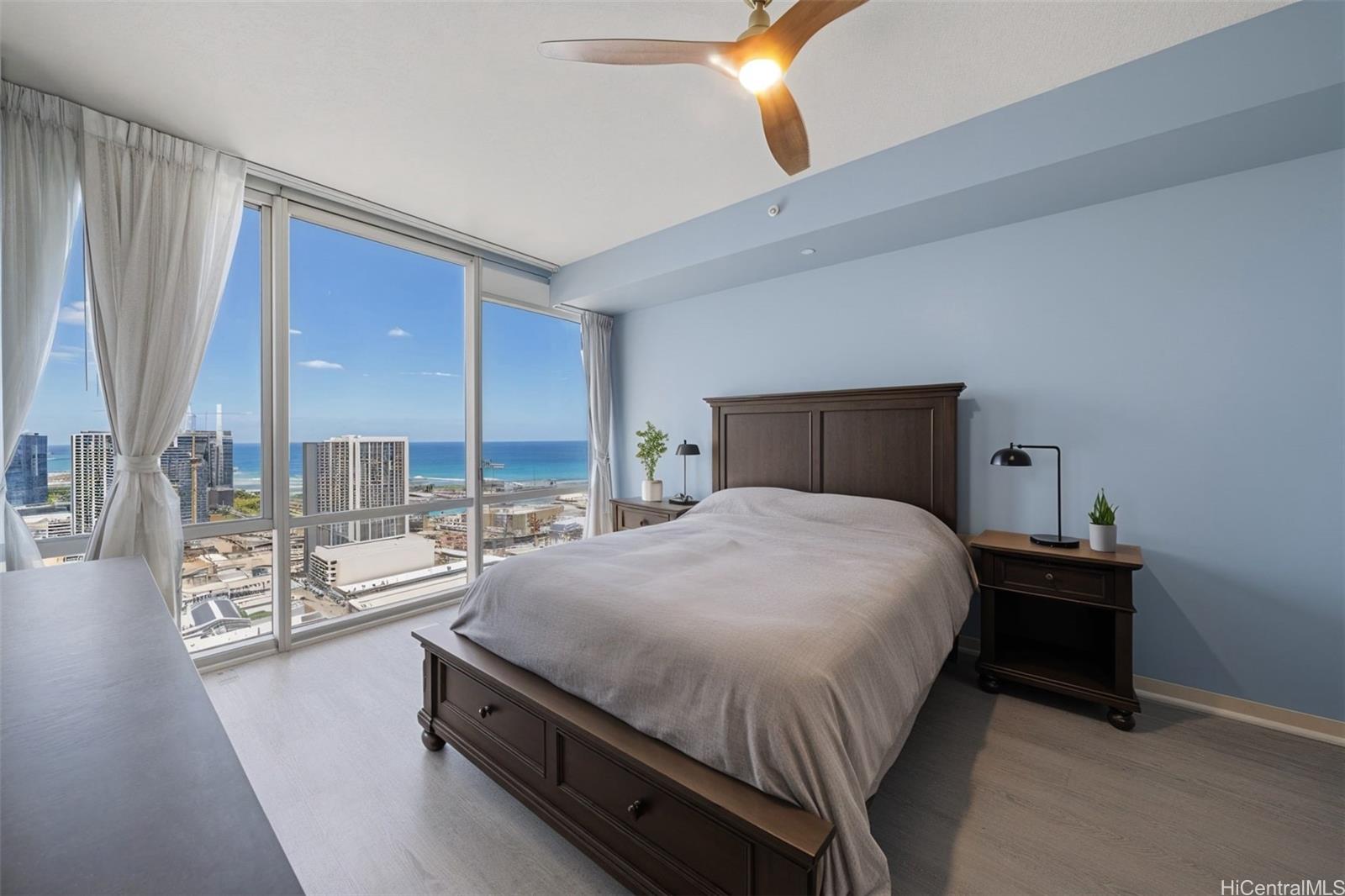 555 South Street 4202