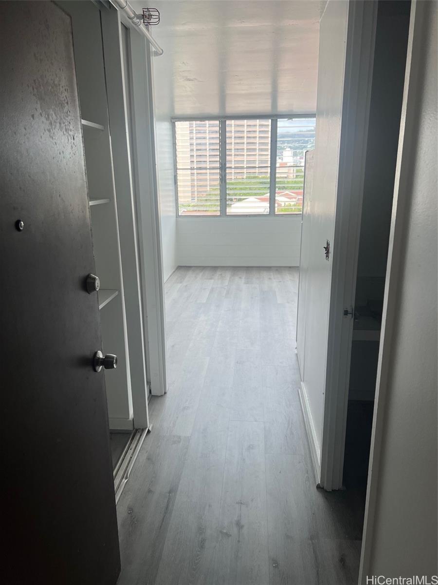 Photo 20 of 21