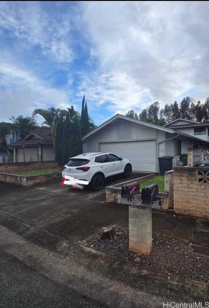 95-111 Eulu Place