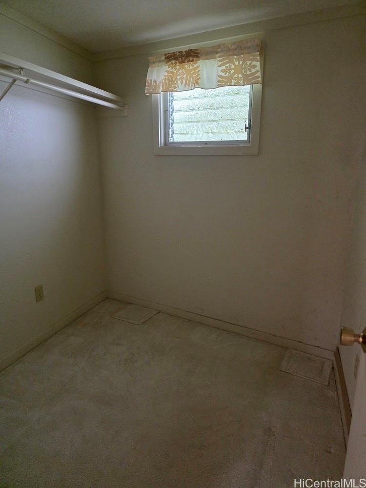 Photo 16 of 24