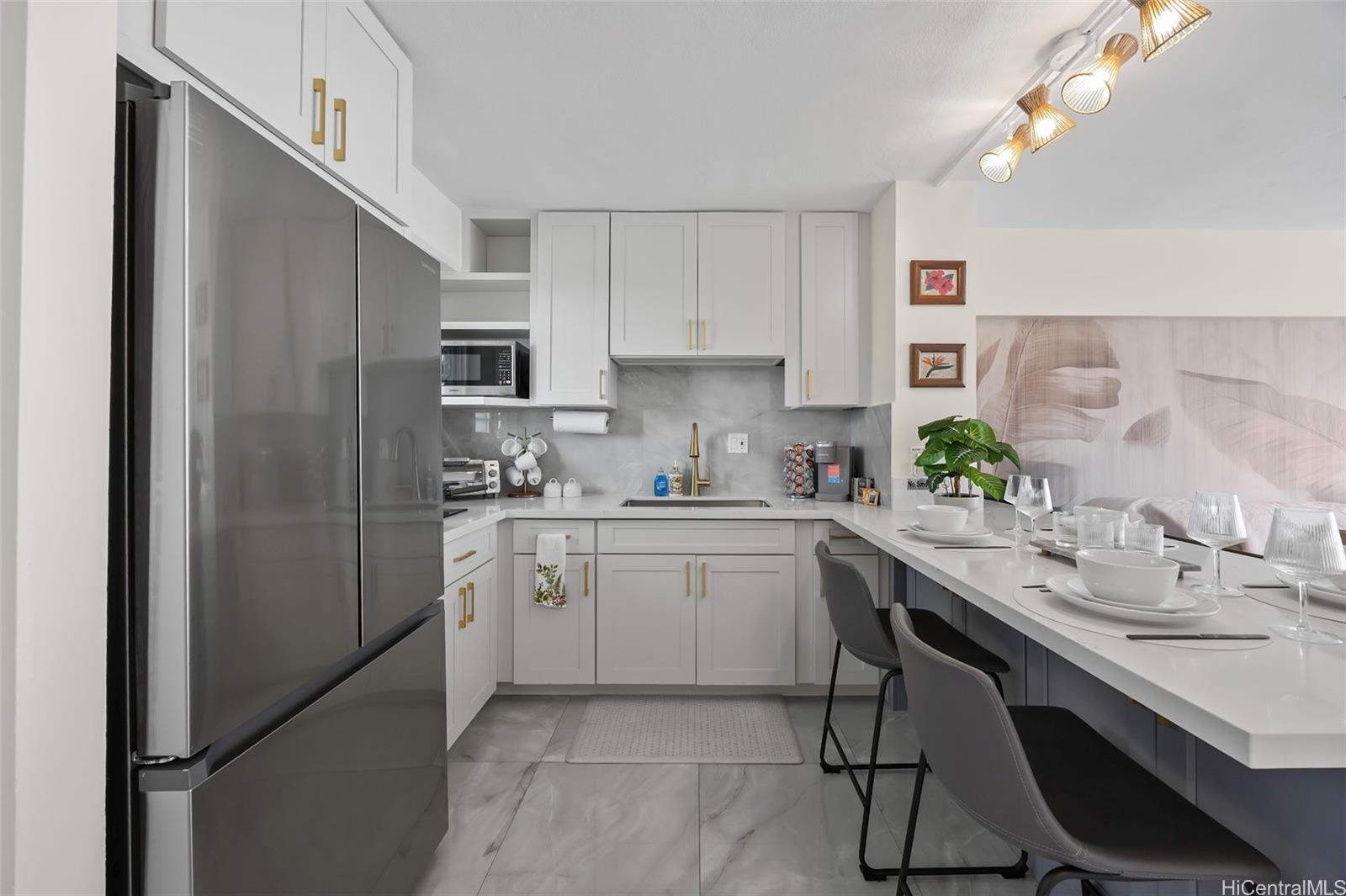1909 Ala Wai Boulevard  Unit 804