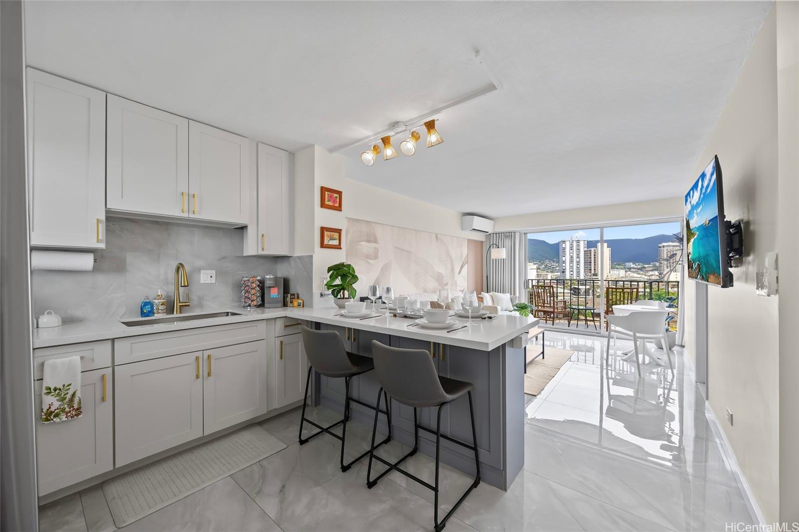 1909 Ala Wai Boulevard  Unit 804