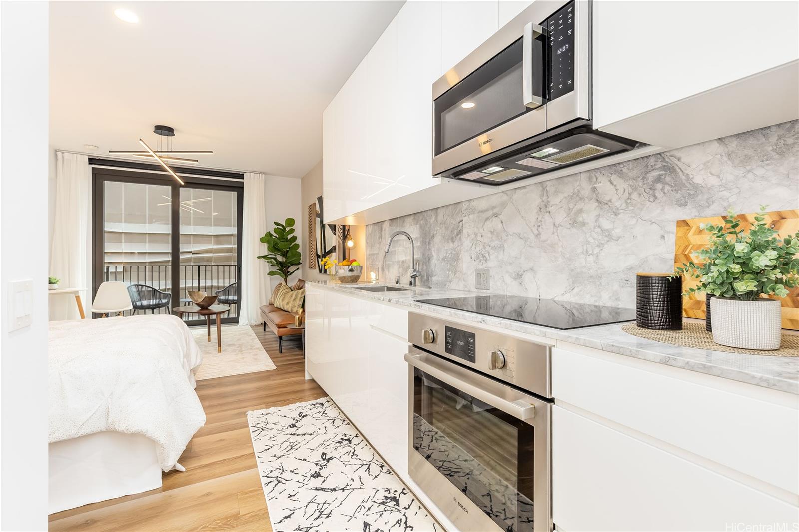987 Queen Street  Unit 510