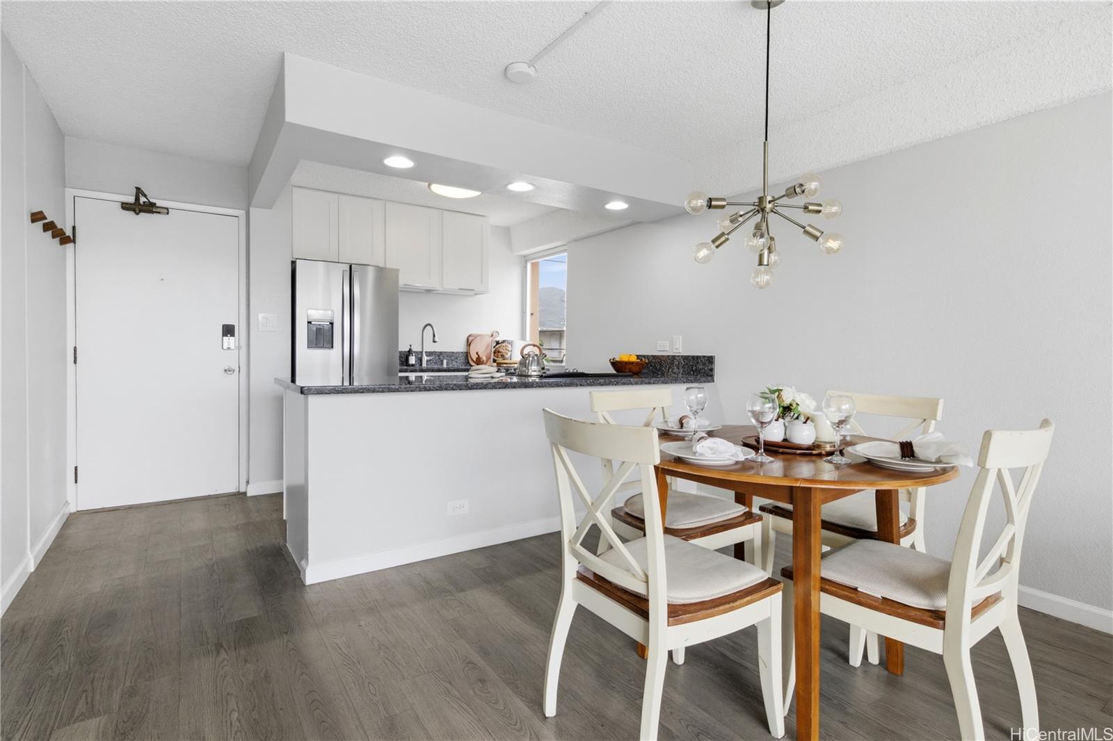 2439 Kapiolani Boulevard  Unit 101