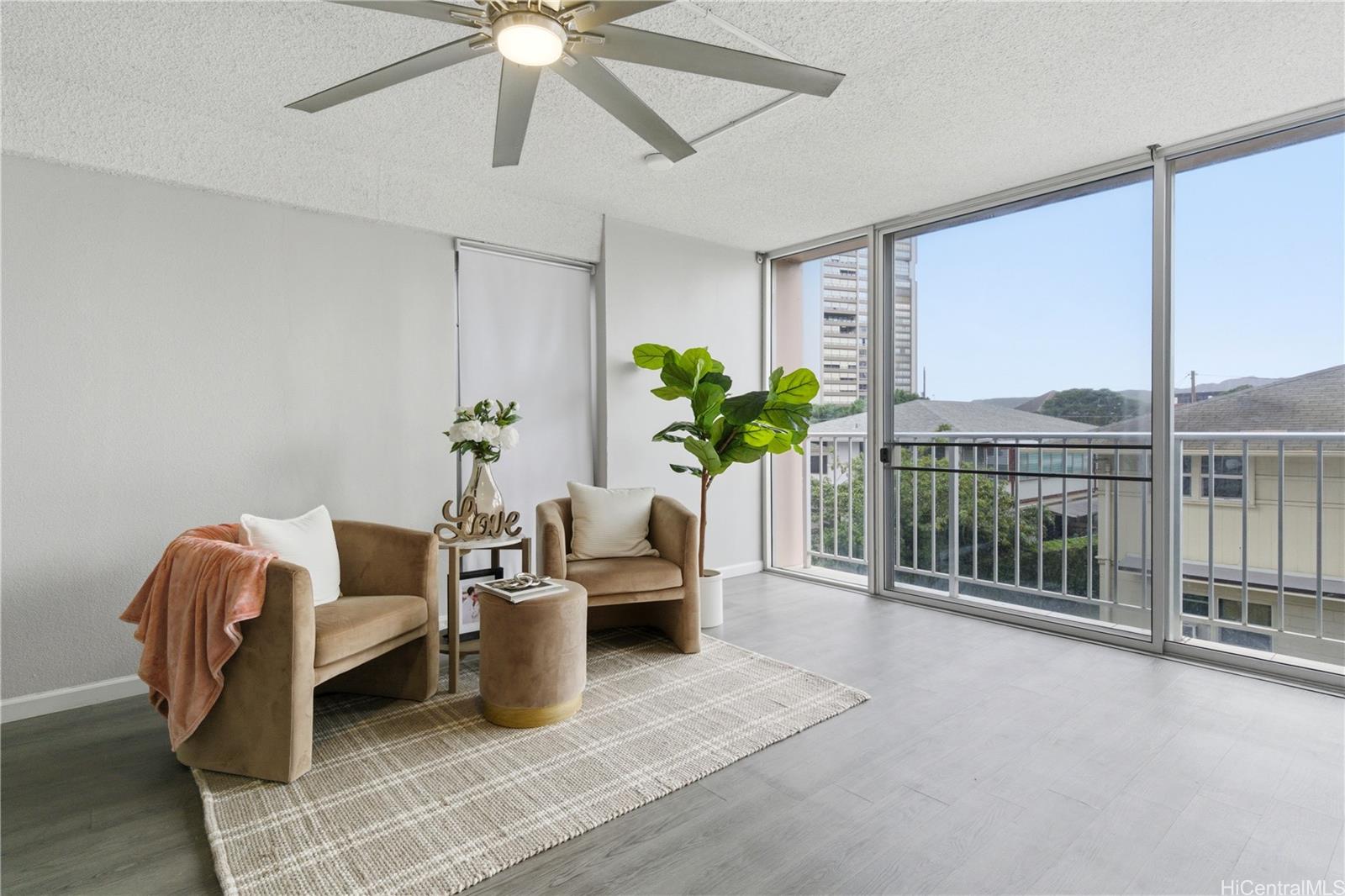 2439 Kapiolani Boulevard  Unit 101