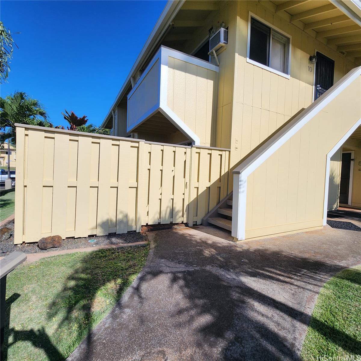 94-1031 Kaukahi Place  Unit G4