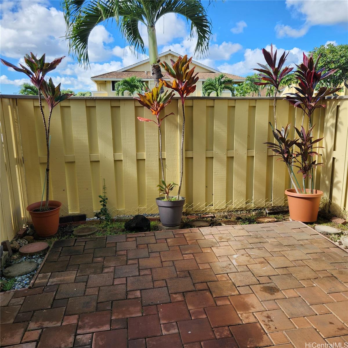 94-1031 Kaukahi Place  Unit G4