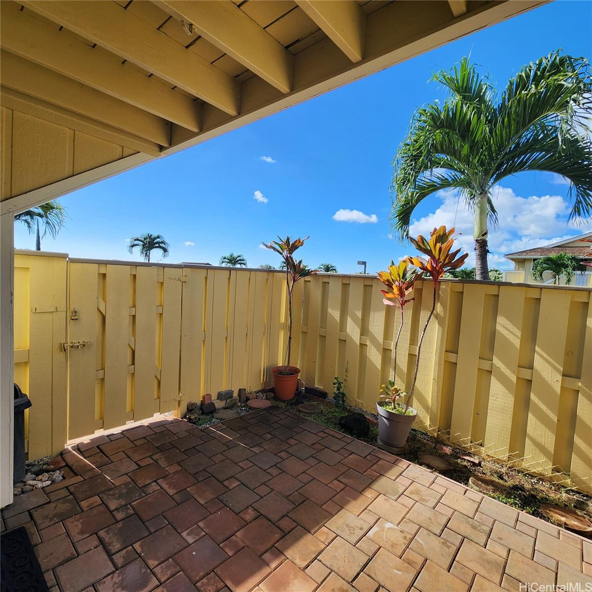 94-1031 Kaukahi Place  Unit G4