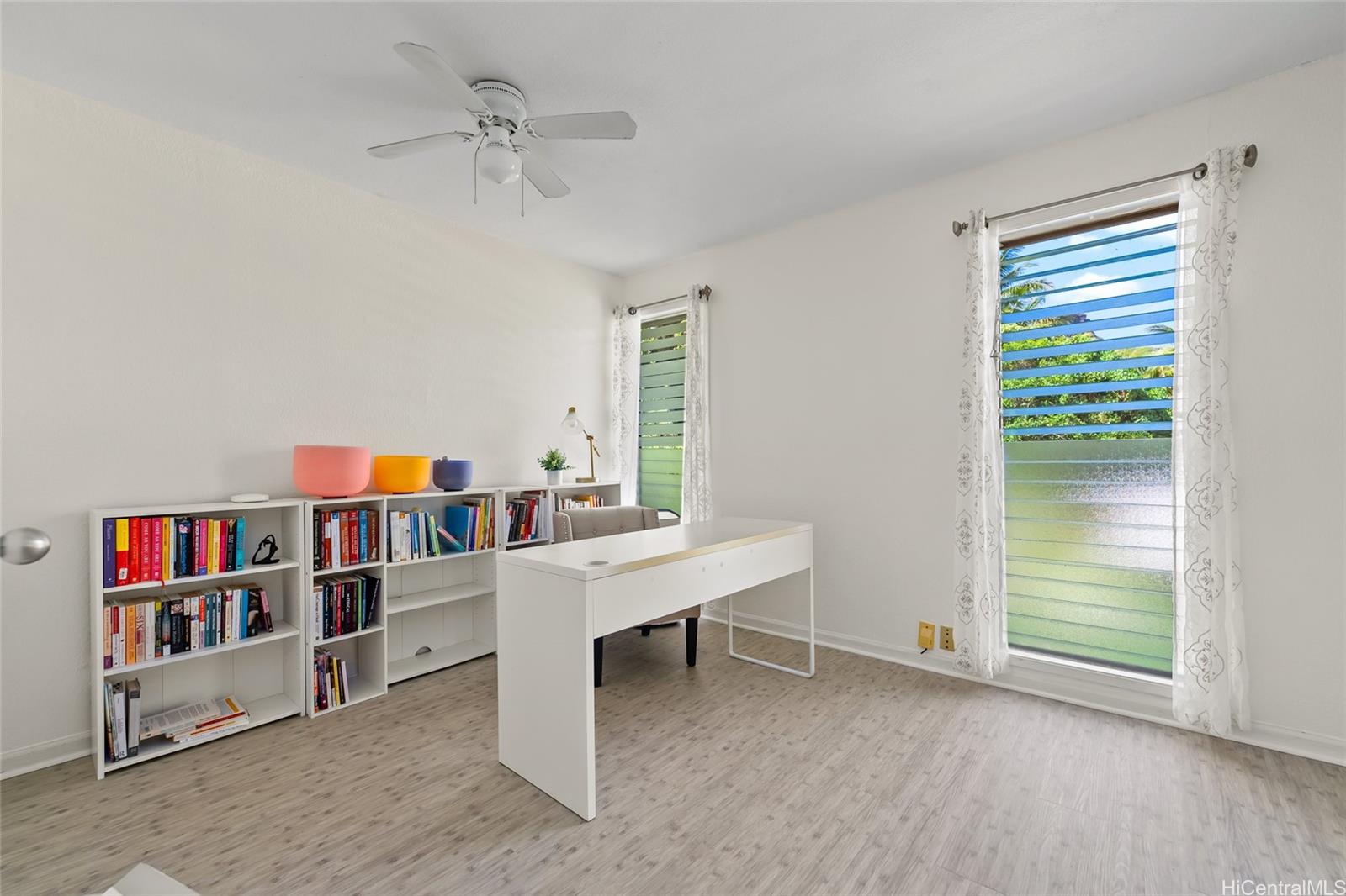 51-015 Lau Place
