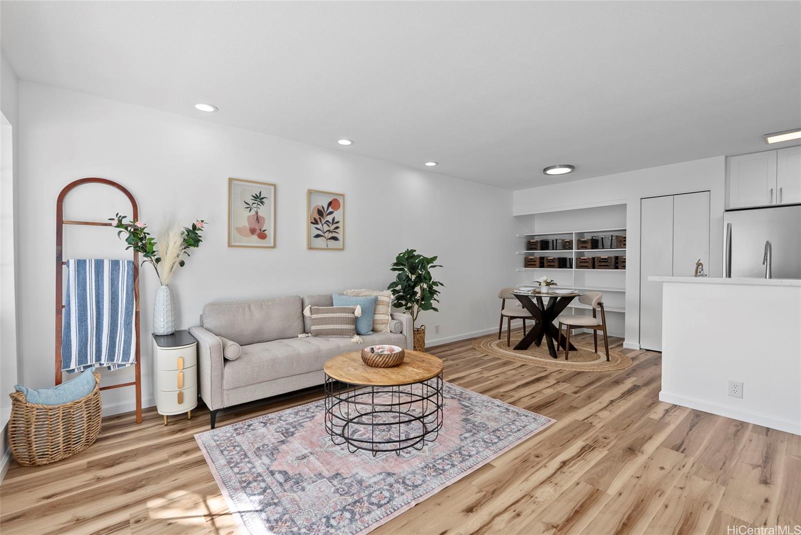 94-1475 Waipio Uka Street H207
