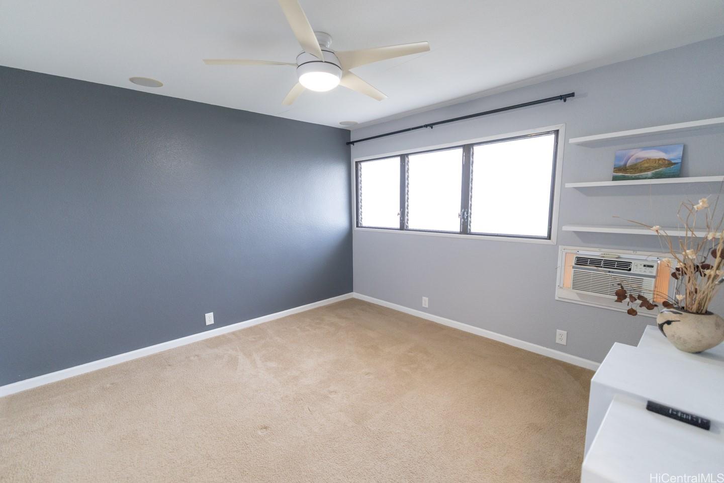 Photo 11 of 20