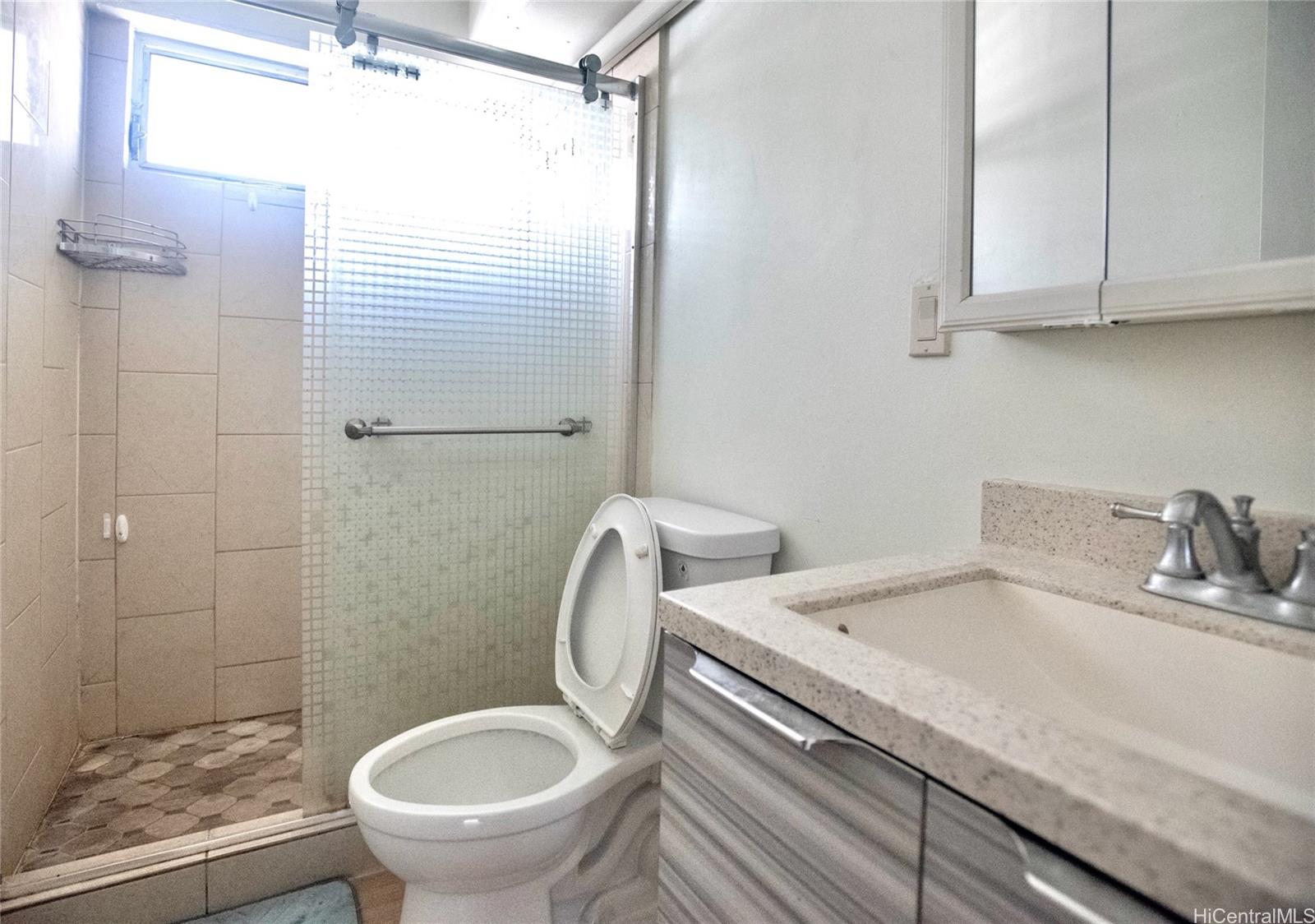 908 University Avenue  Unit A202