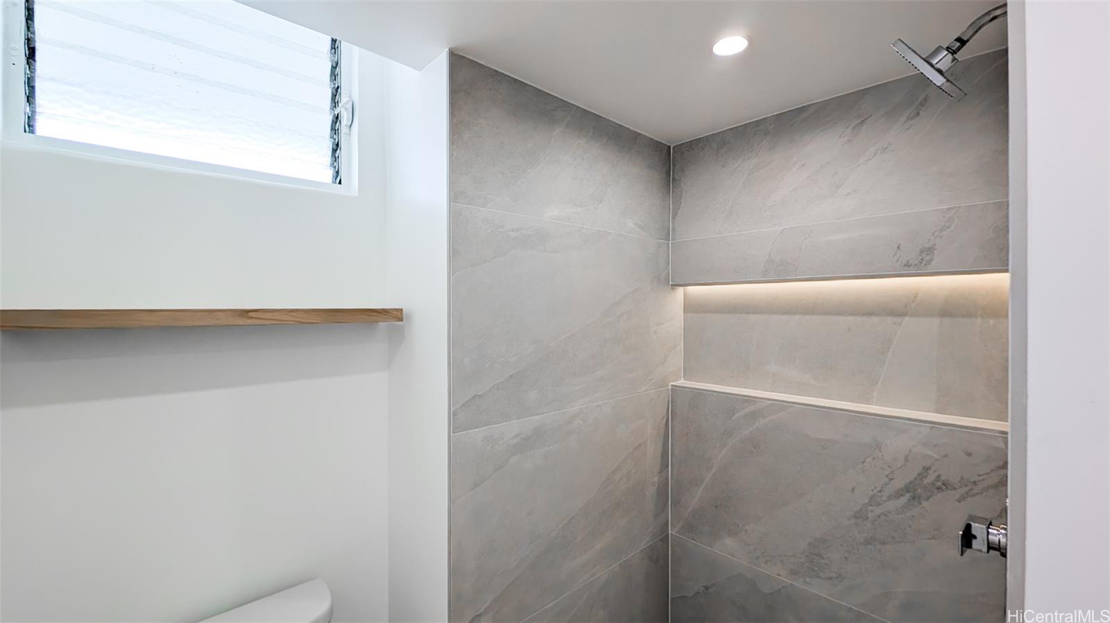 1716 Keeaumoku Street  Unit 501
