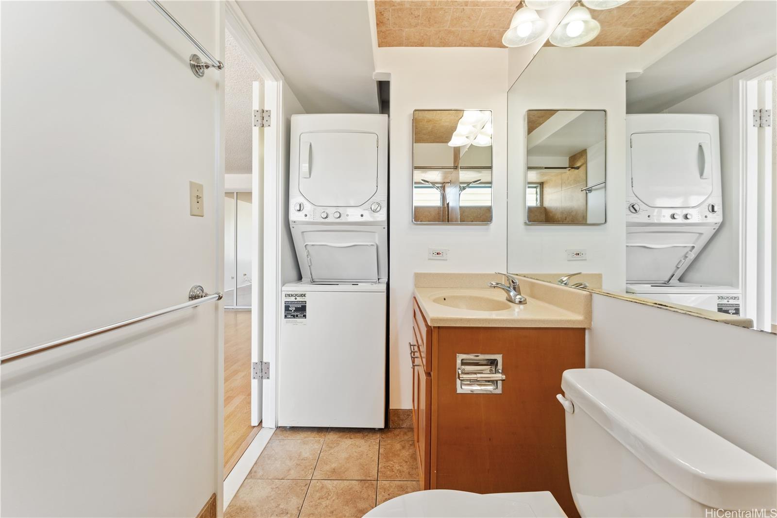 2525 Date Street  Unit 2704