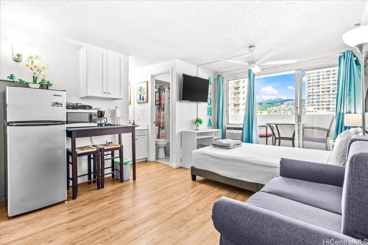 2463 Kuhio Avenue 810
