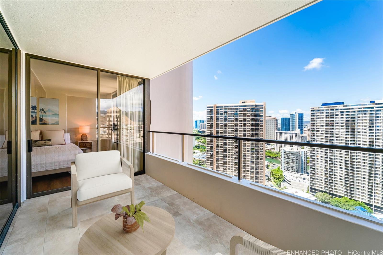 Photo 9 of 17