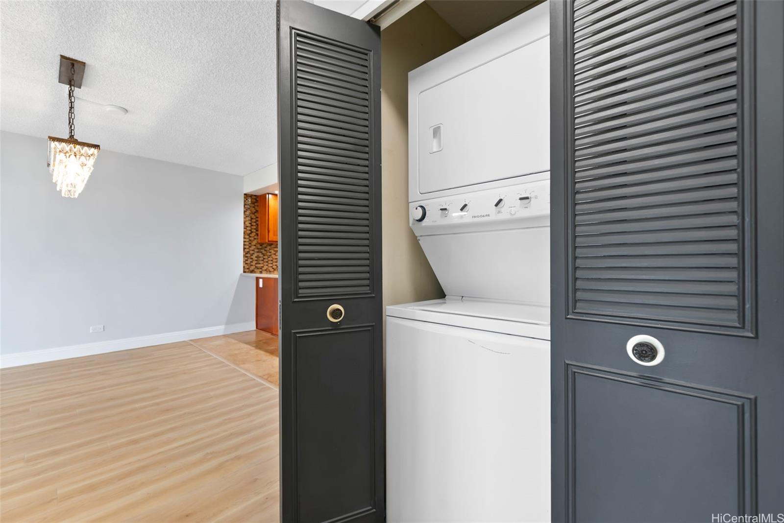501 Hahaione Street  Unit 1/10J