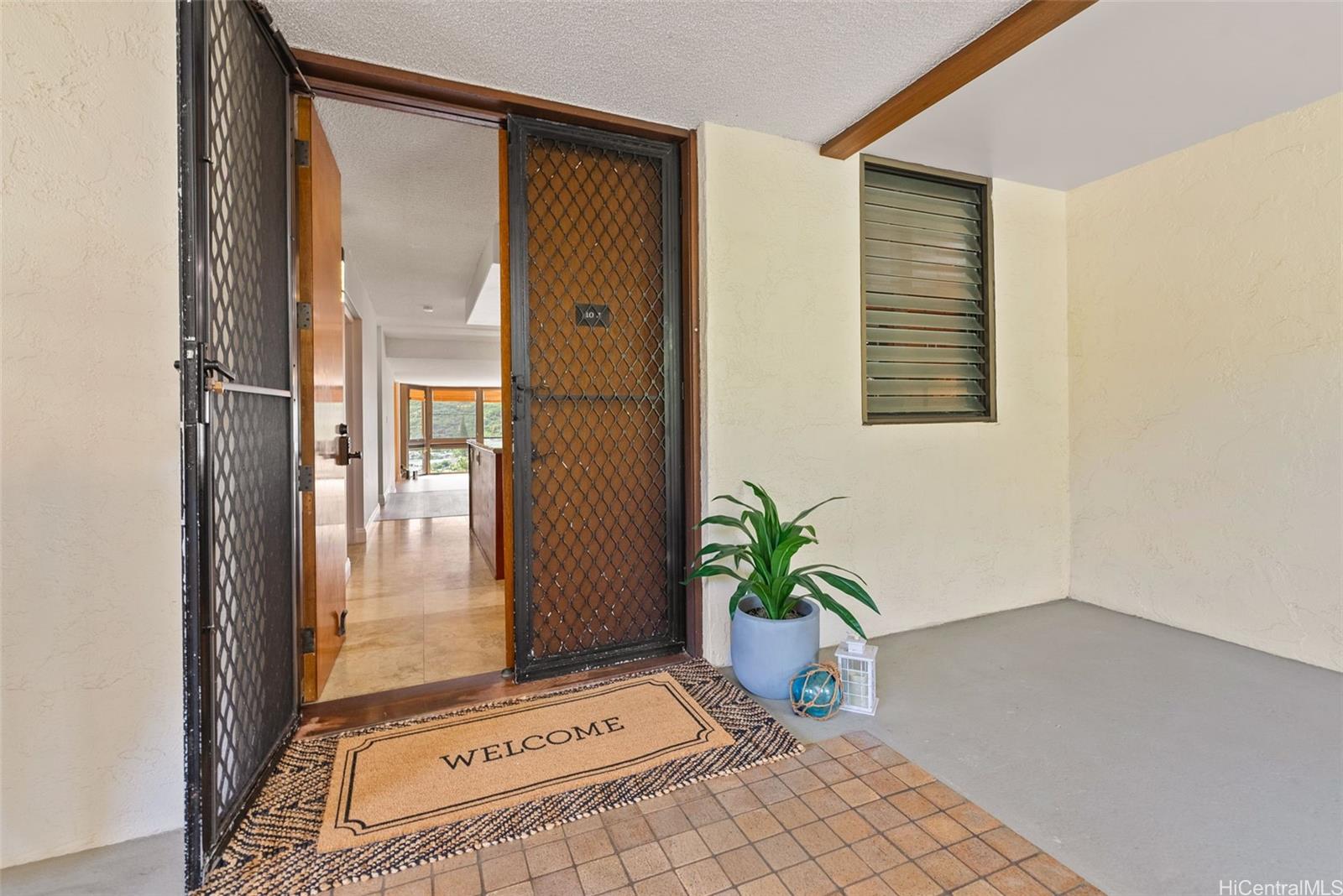 501 Hahaione Street  Unit 1/10J
