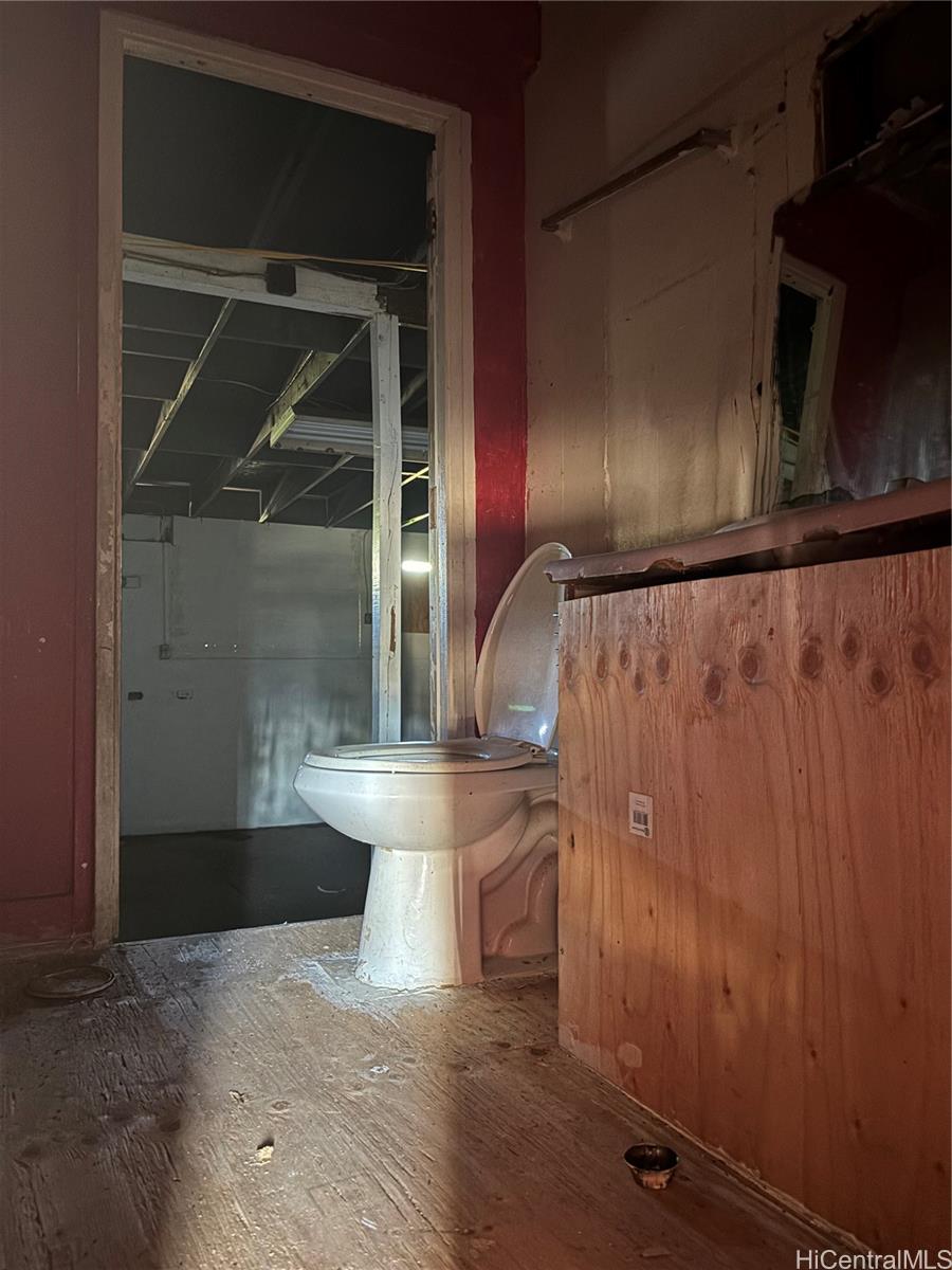 Photo 17 of 18