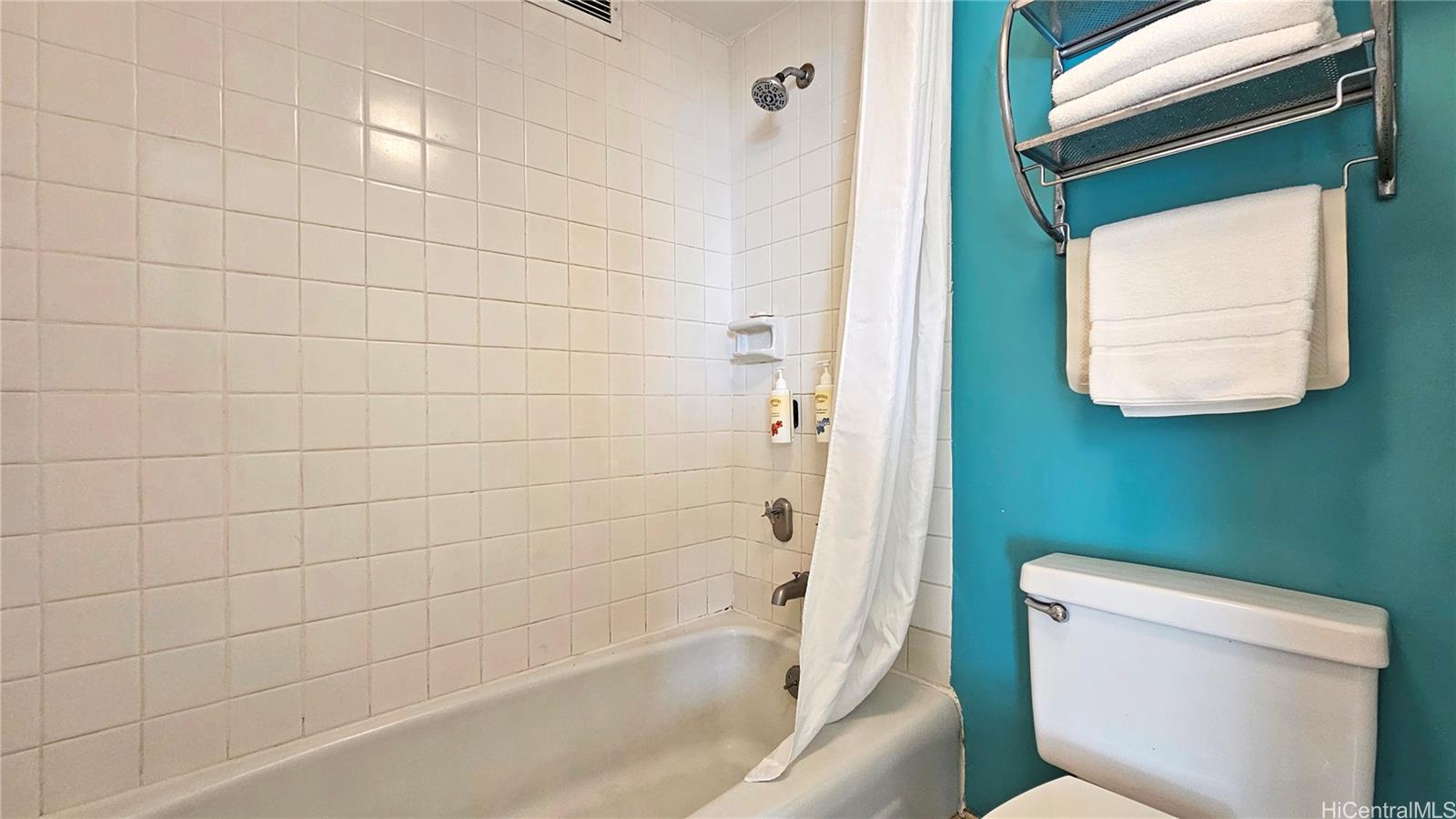 Photo 9 of 25