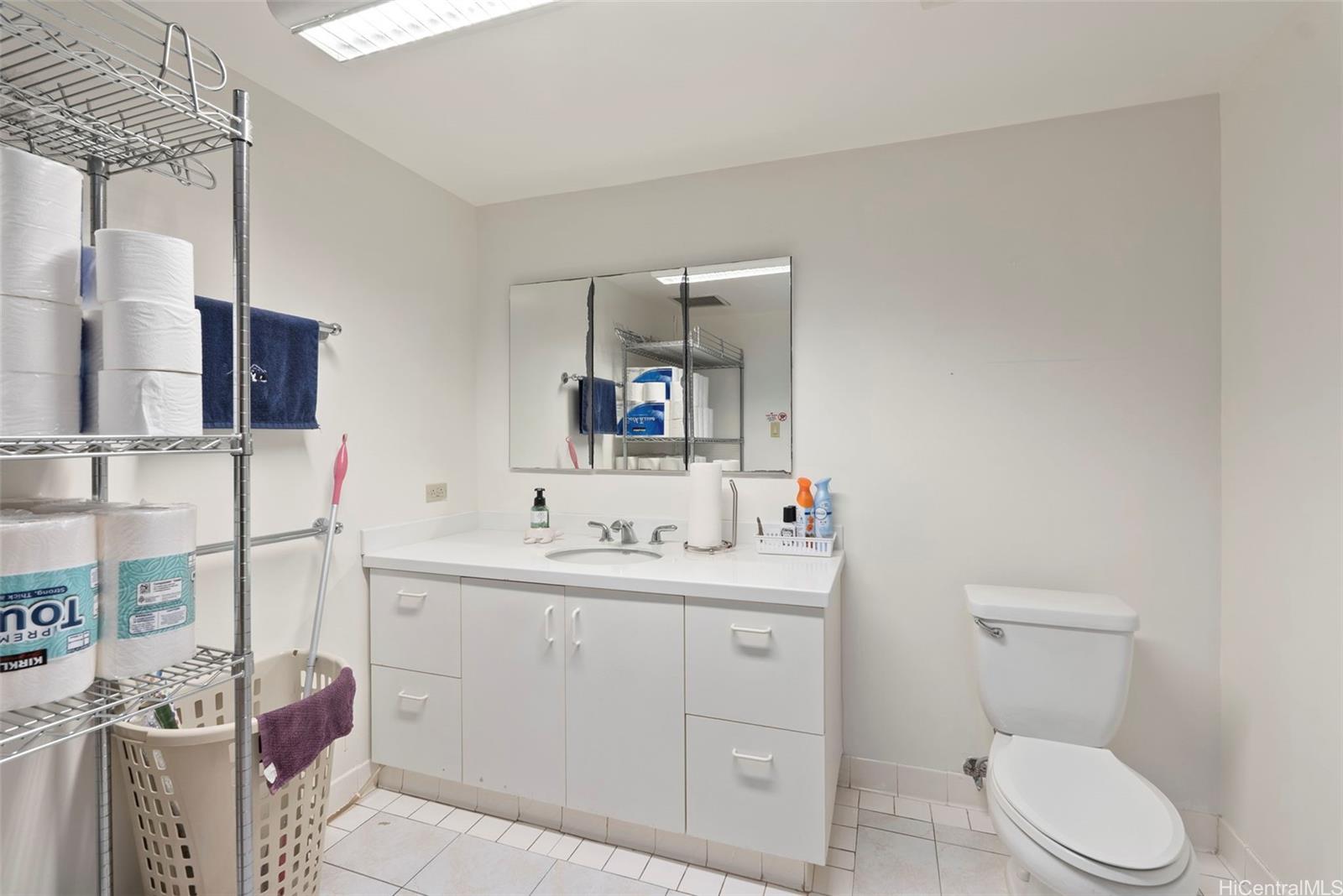 222 Vineyard Street  Unit PH3