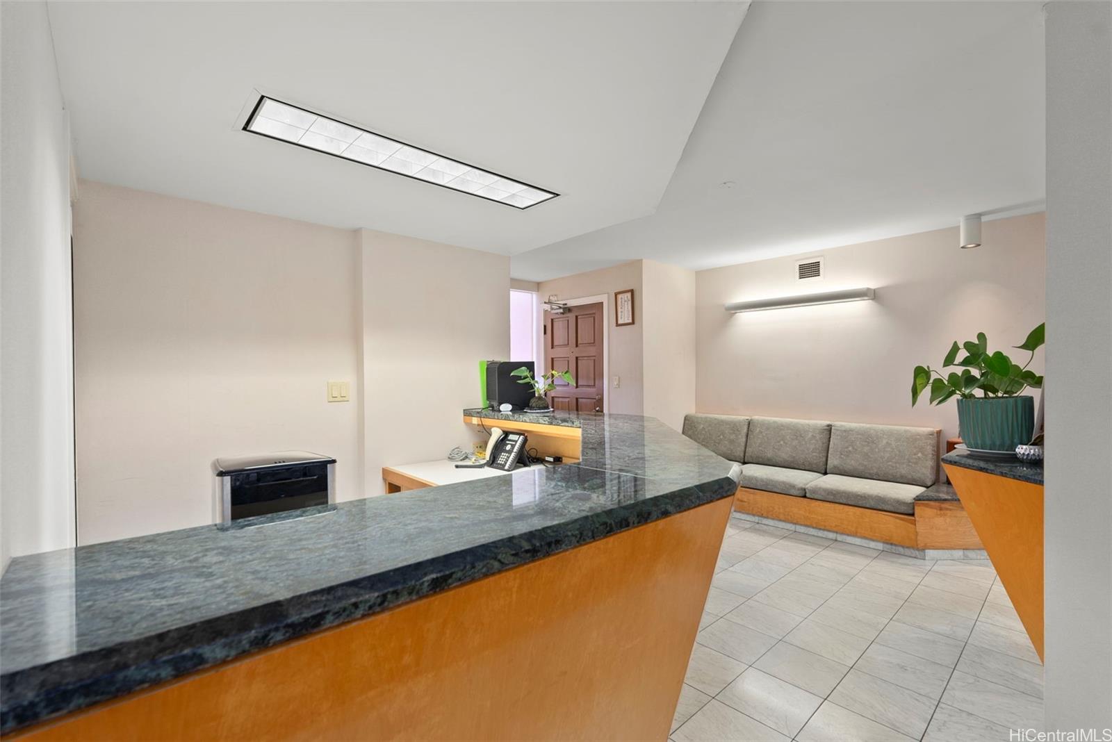 222 Vineyard Street  Unit PH3