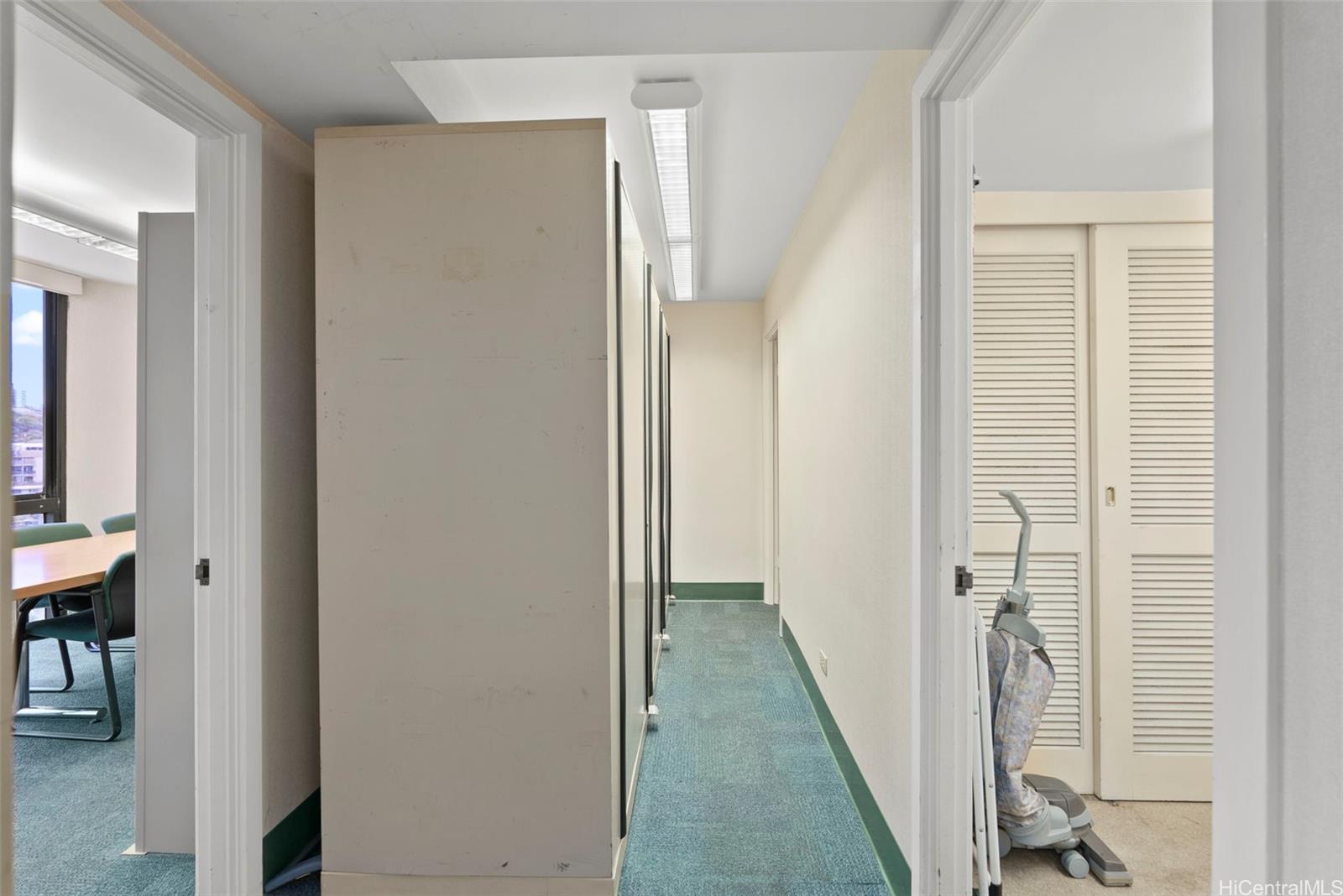 Photo 7 of 17