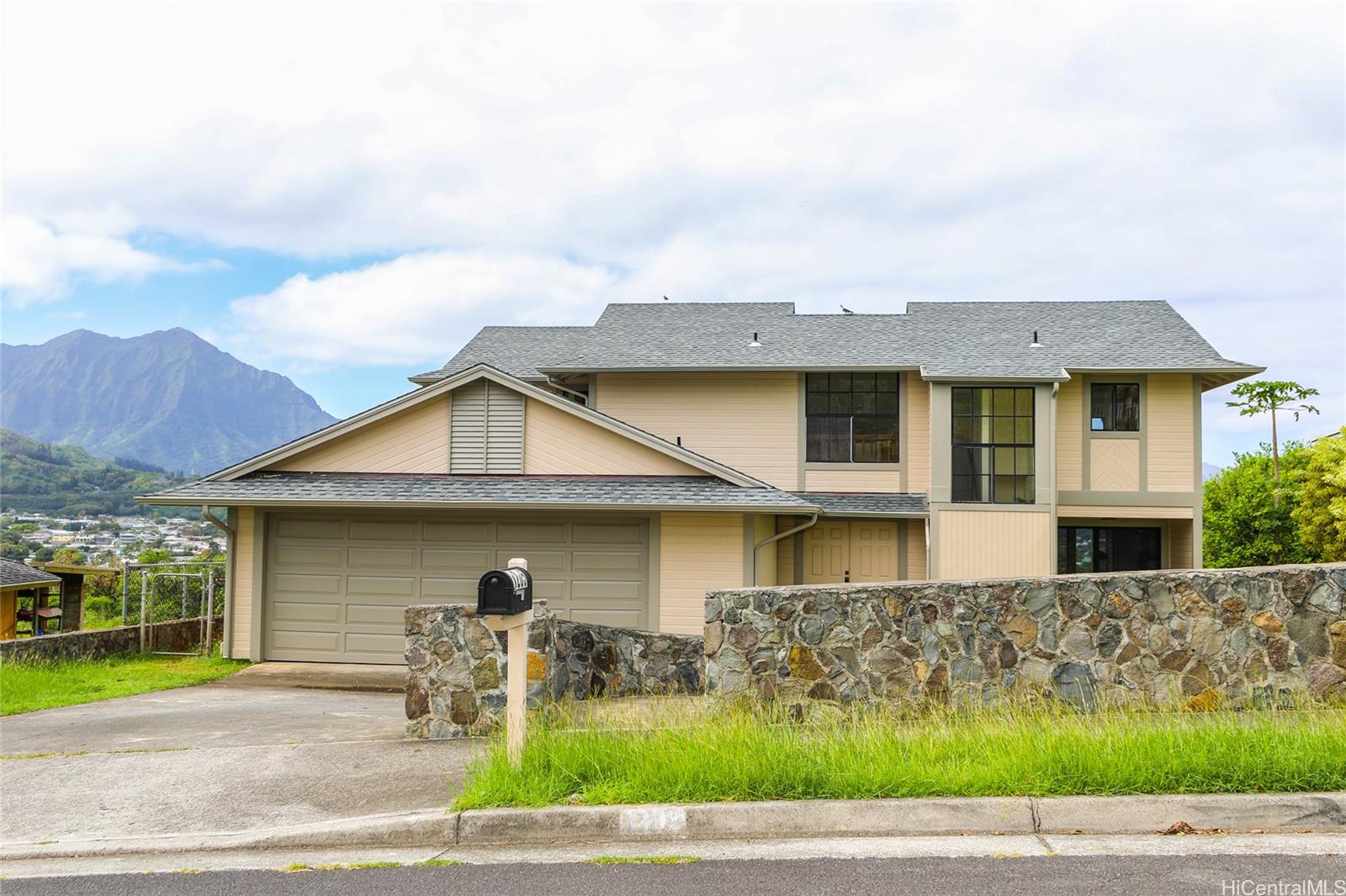 1205 Kupau Street