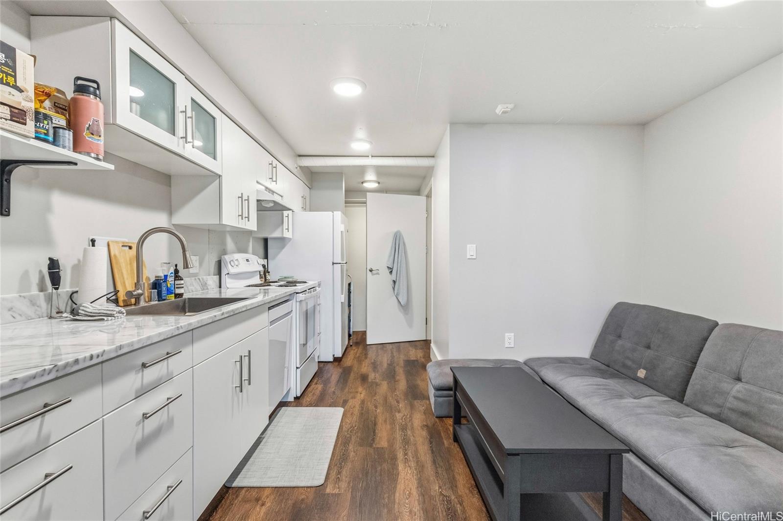 803 Waimanu Street  Unit 702