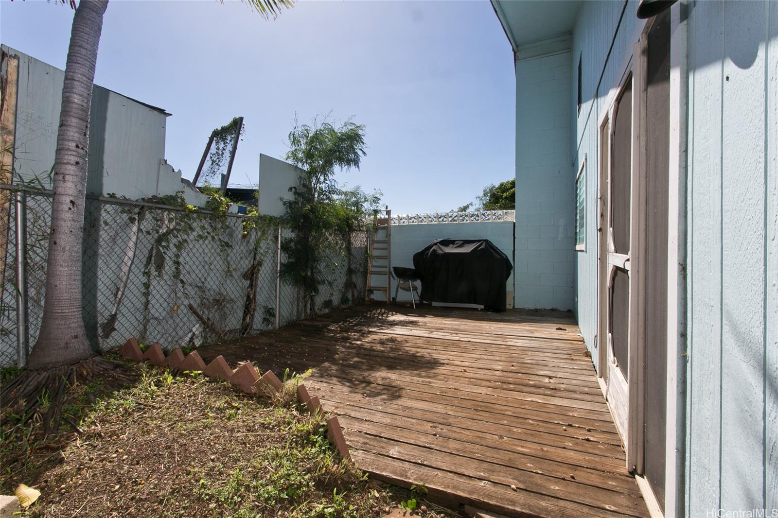 Photo 20 of 23