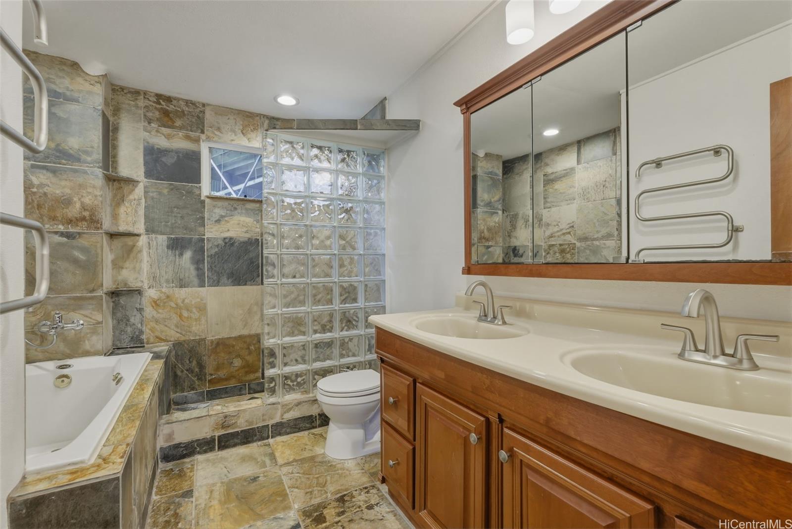 4142 Round Top Drive
