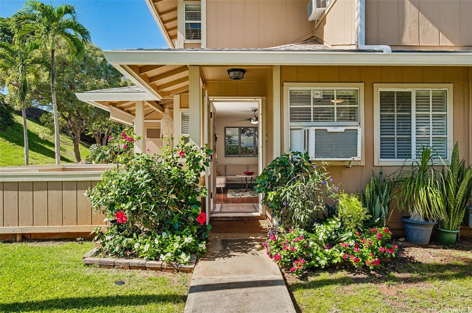 91-1064 Makaaloa Street 13A