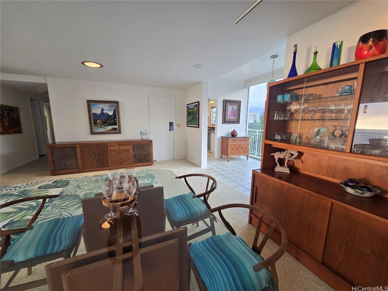2969 Kalakaua Avenue  Unit 401
