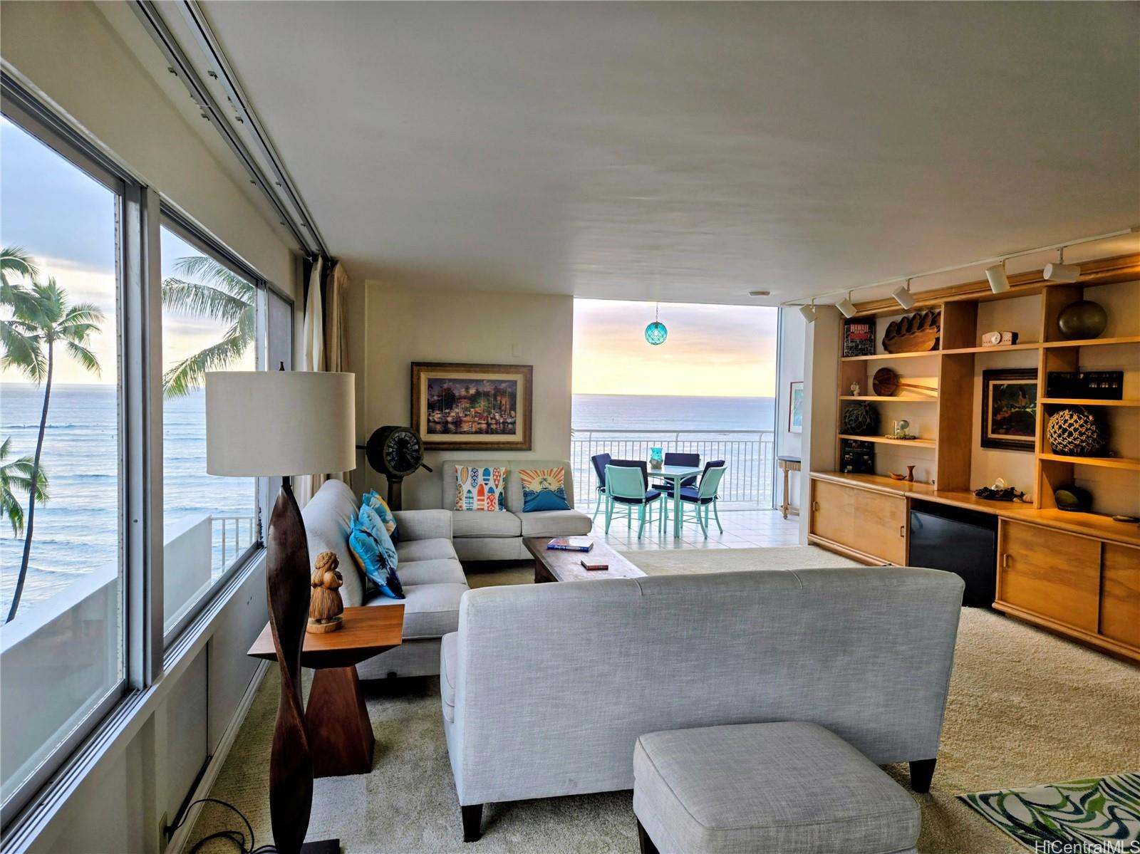 2969 Kalakaua Avenue  Unit 401