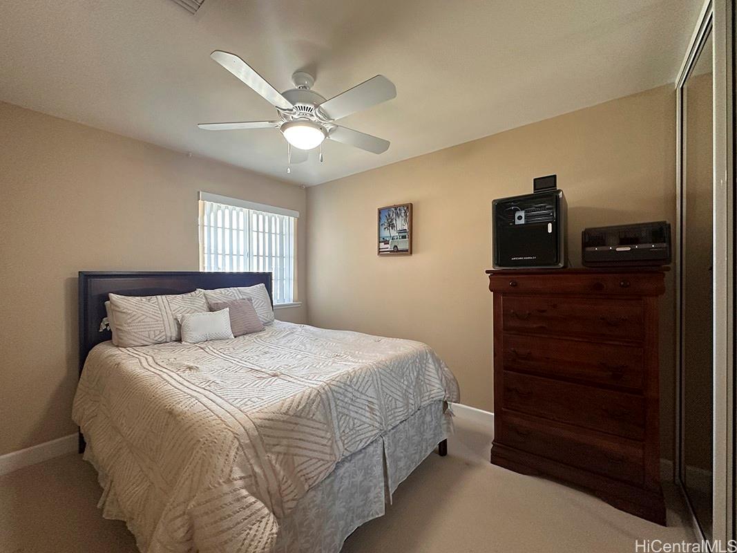 Photo 18 of 25