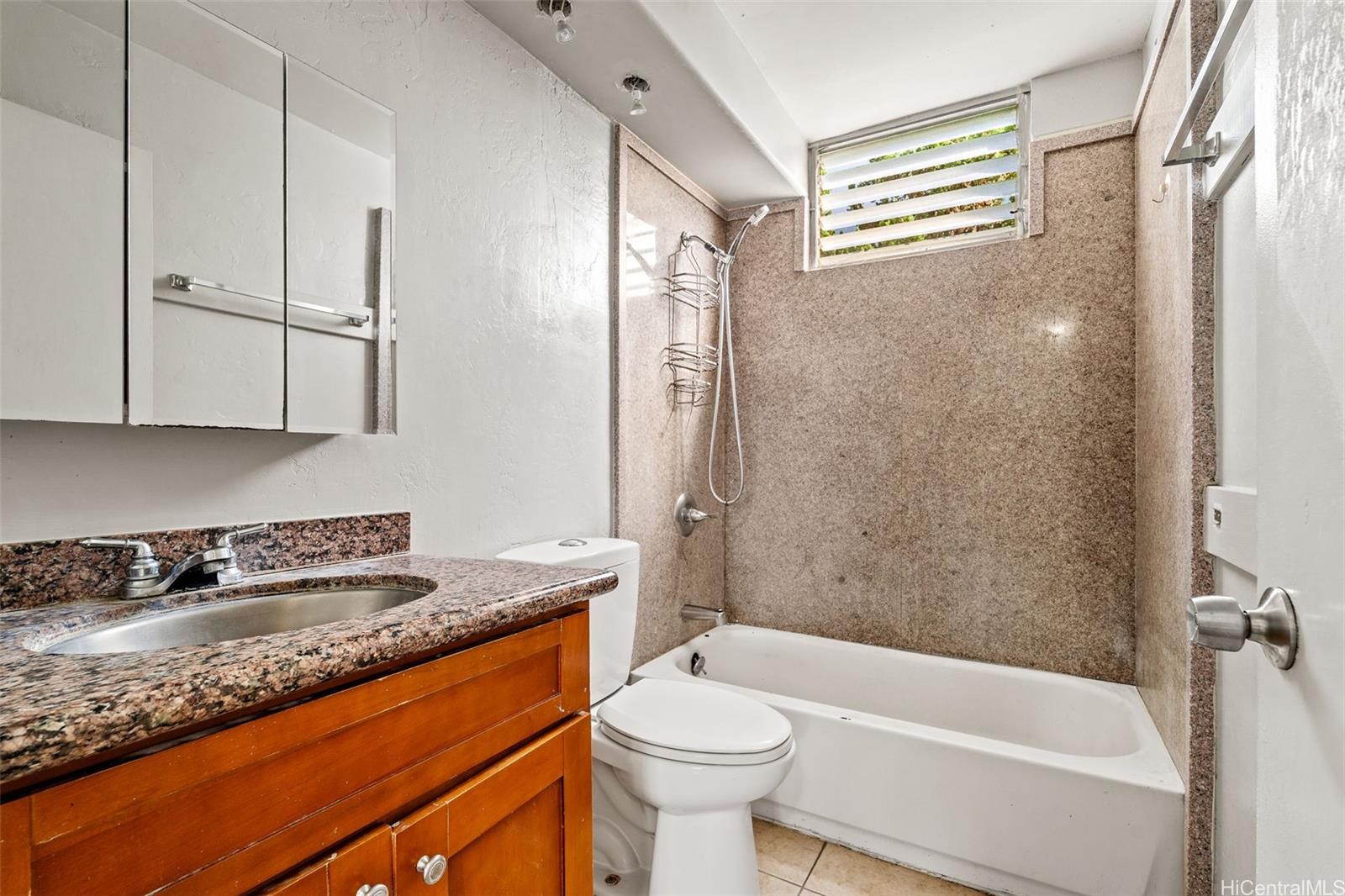 94-011 Waipahu Street  Unit D112