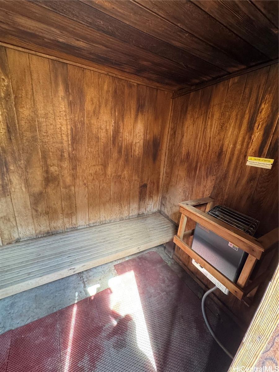 Photo 20 of 23