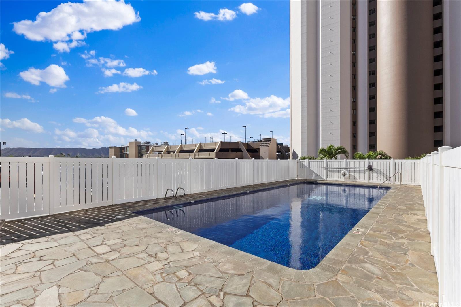 2525 Date Street  Unit 3203