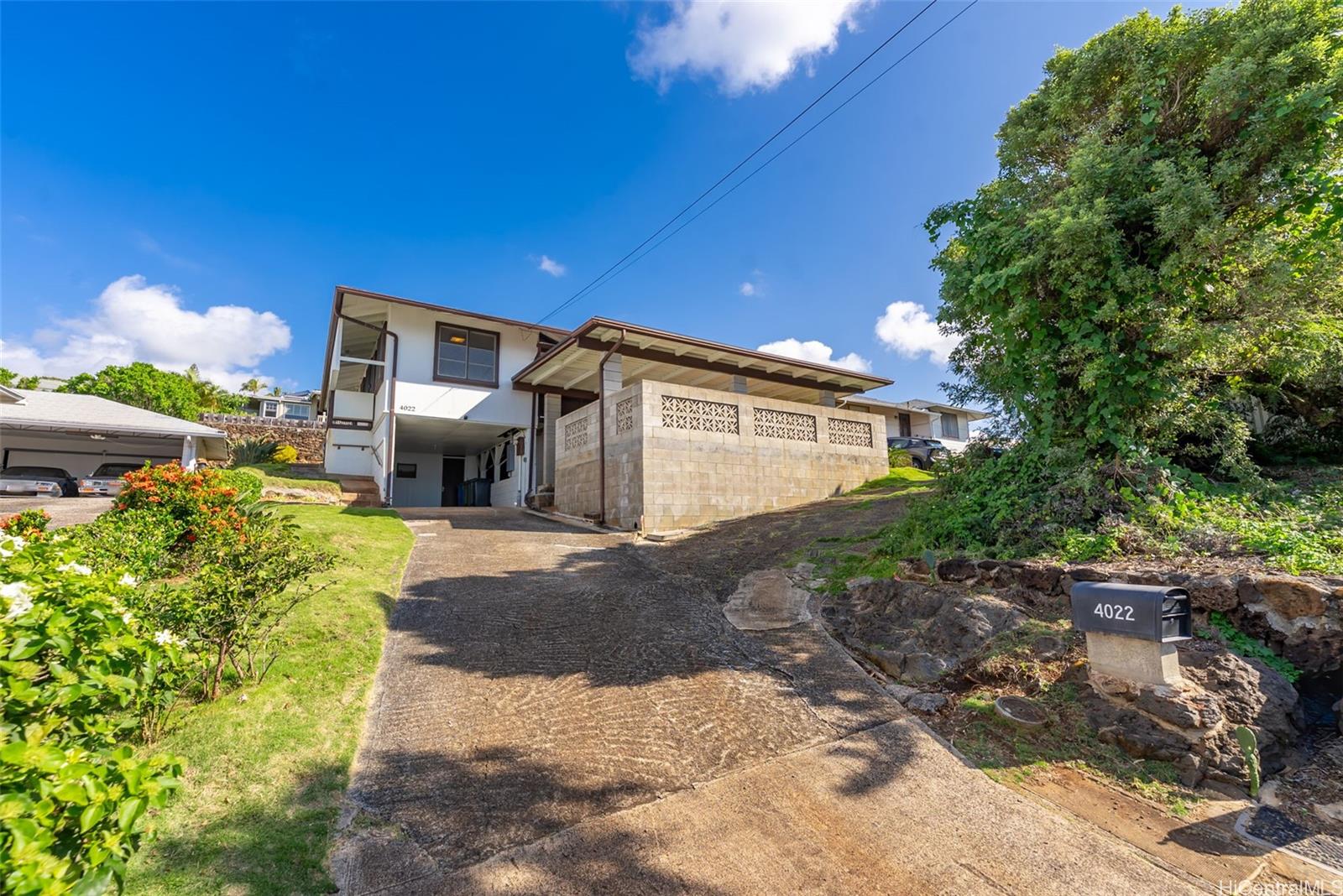 4022 Pakahi Place